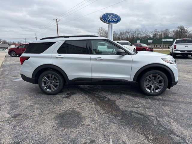New 2026 Ford Explorer Active w/ Active Comfort Package image 4