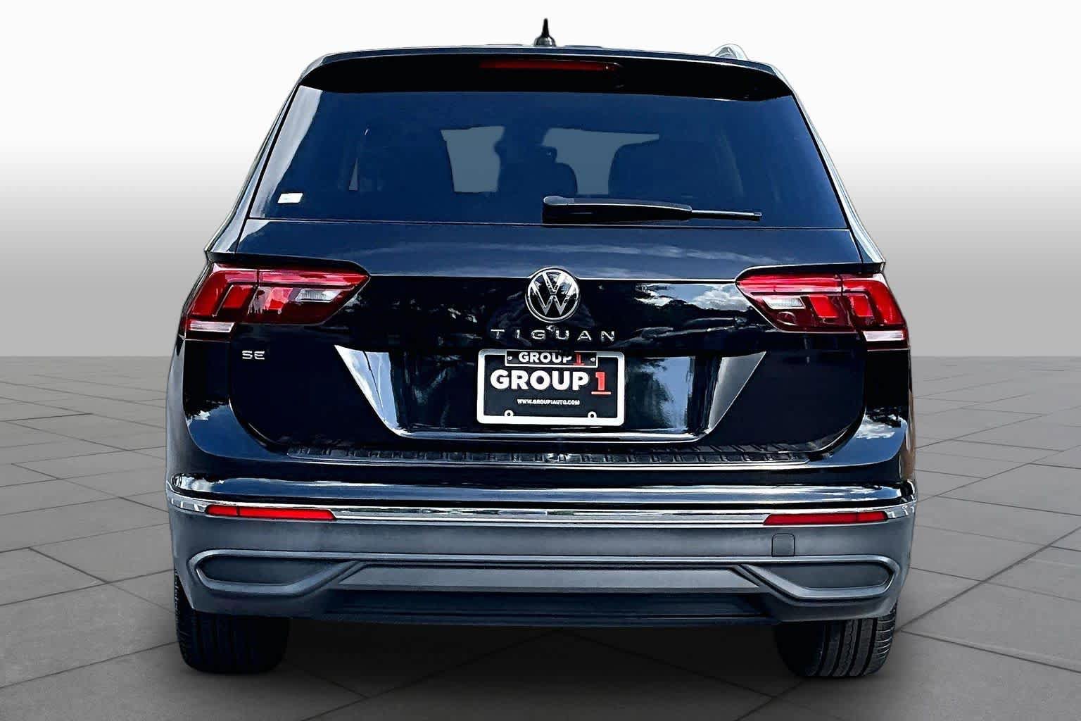 Used 2024 Volkswagen Tiguan SE FWD image 5