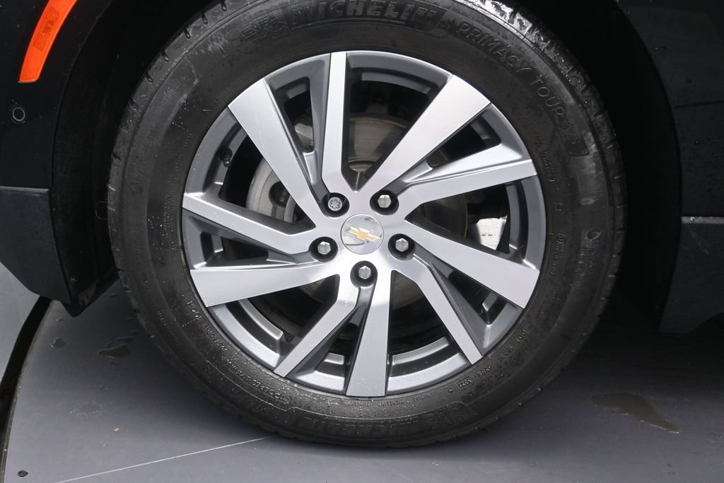 Used 2023 Chevrolet Equinox Premier FWD image 12