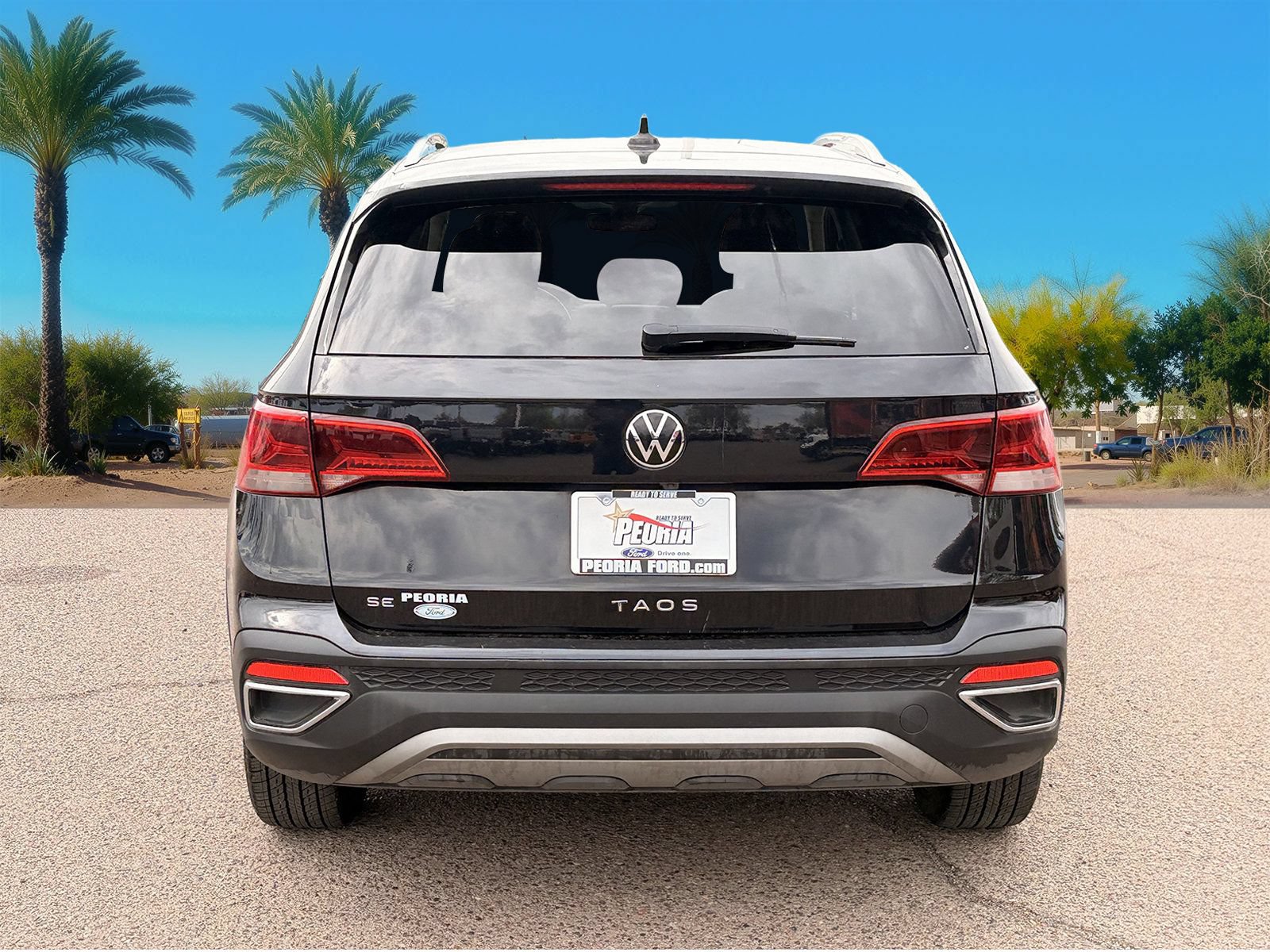 Used 2024 Volkswagen Taos SE FWD image 6