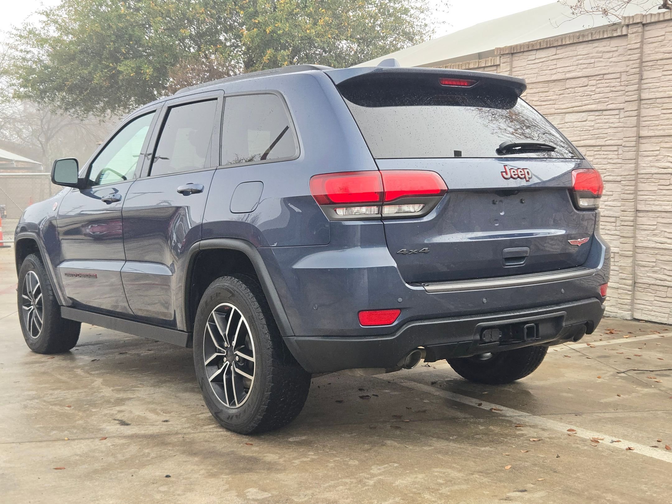 Used 2020 Jeep Grand Cherokee Trailhawk w/ Trailhawk Luxury Group image 4