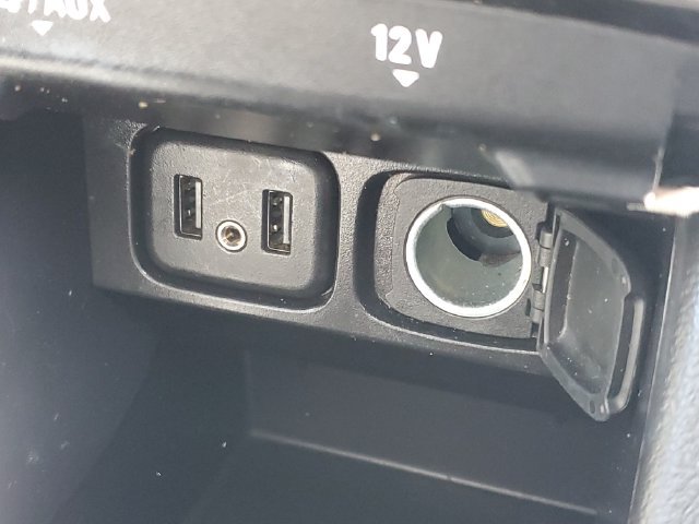 Certified 2020 Buick Encore Preferred FWD image 27