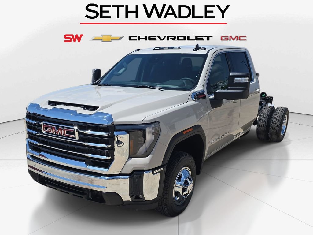New 2026 GMC Sierra 3500 SLE AWD/4WD image 3