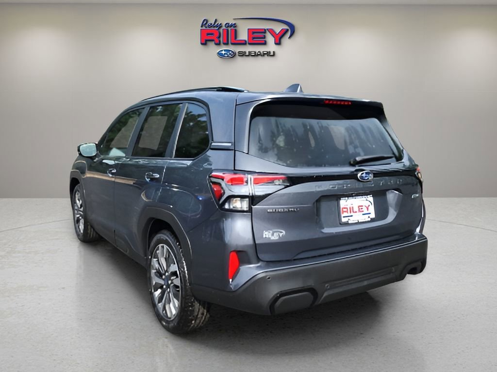 Used 2025 Subaru Forester Touring image 3