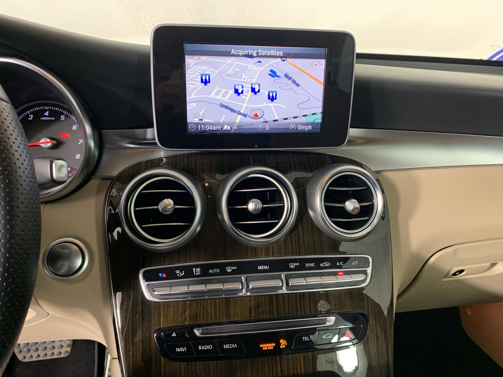 Used 2019 Mercedes-Benz GLC 300 image 27
