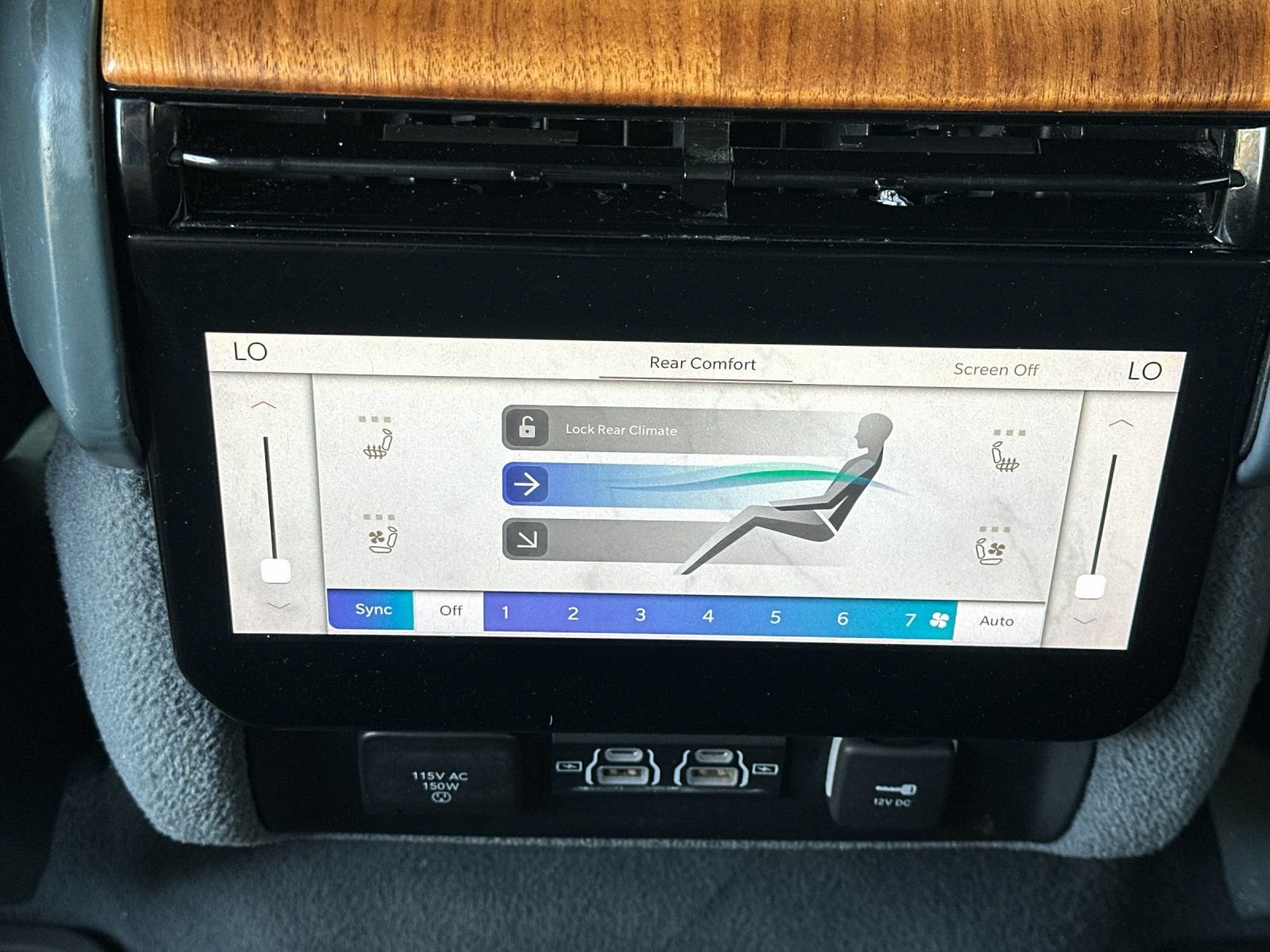 Used 2022 Jeep Grand Wagoneer Series III w/ Flexible Seating Group AWD/4WD image 14