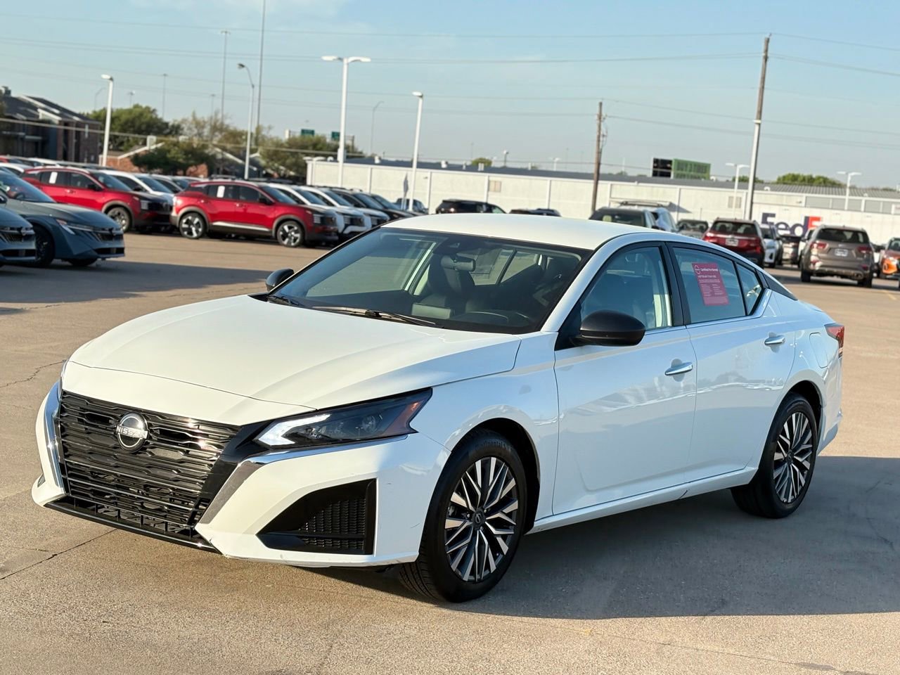 Certified 2025 Nissan Altima 2.5 SV image 3