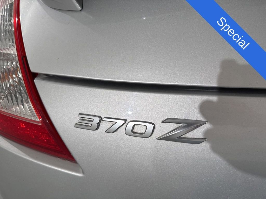 Used 2012 Nissan 370Z Touring w/ Sport Pkg RWD image 9
