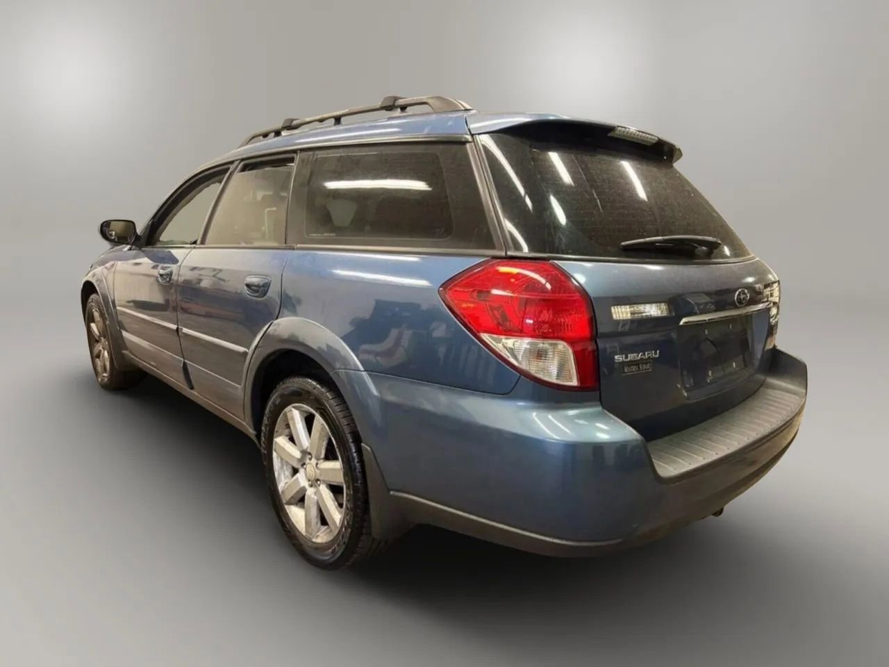 Used 2008 Subaru Outback 2.5i Limited L.L. Bean image 3