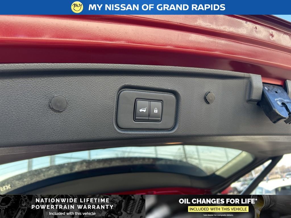 New 2026 Nissan Pathfinder SL image 25