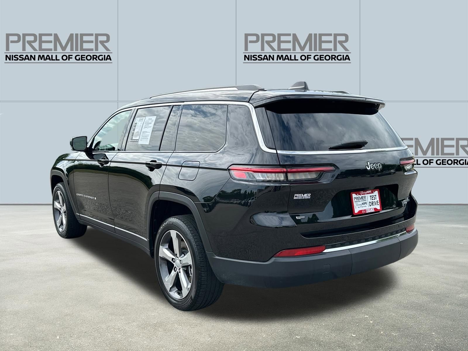 Used 2021 Jeep Grand Cherokee L Limited RWD image 6