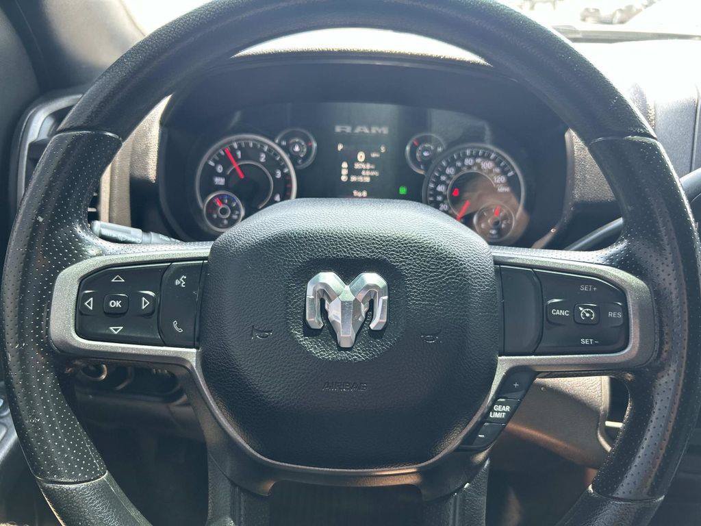 Used 2024 RAM 3500 Tradesman w/ Chrome Appearance Group AWD/4WD image 39
