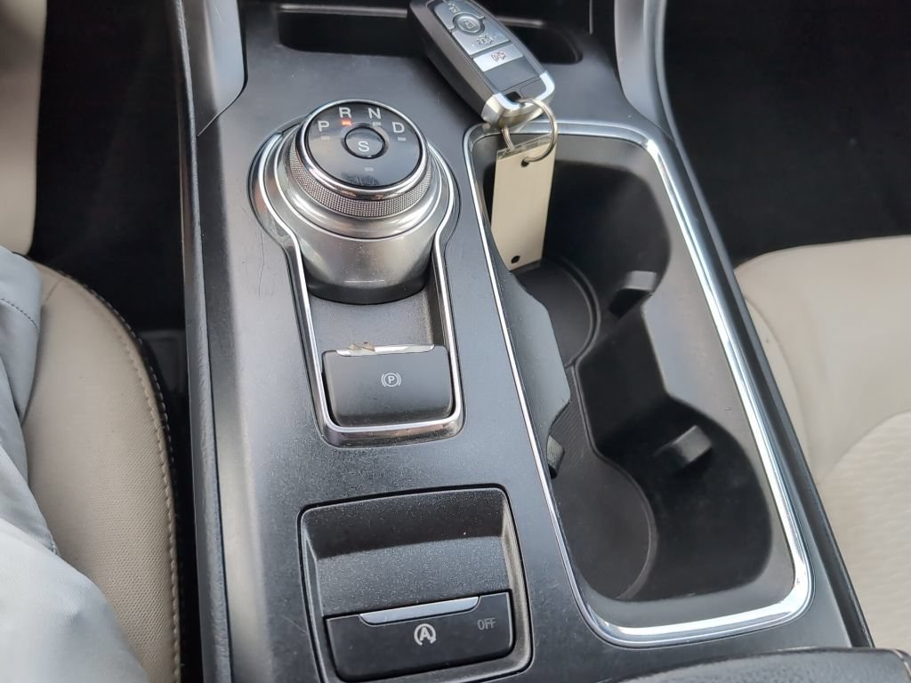 Used 2019 Ford Fusion SE w/ Equipment Group 151A FWD image 21