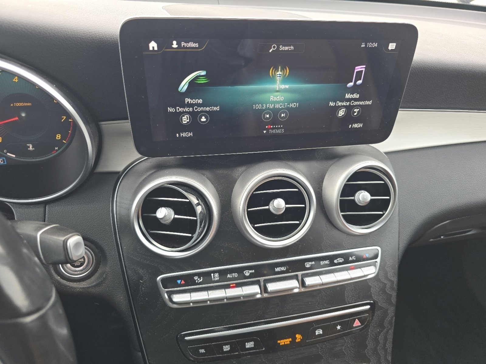 Used 2022 Mercedes-Benz GLC 300 4MATIC image 30