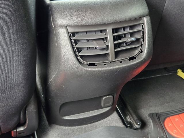 Used 2021 Chevrolet Malibu LT FWD image 14