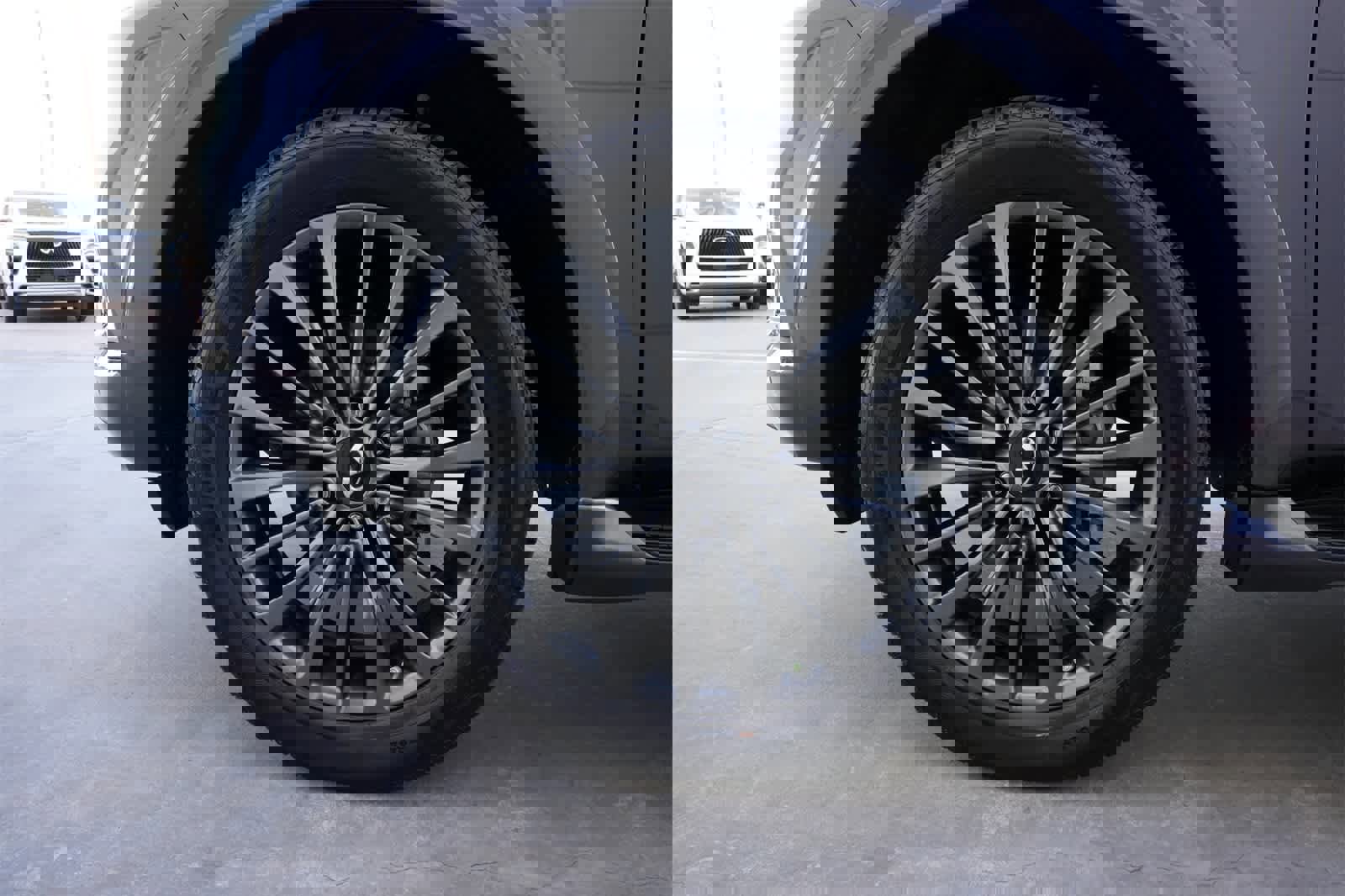 Certified 2023 INFINITI QX80 Premium Select w/ All-Season Package image 26