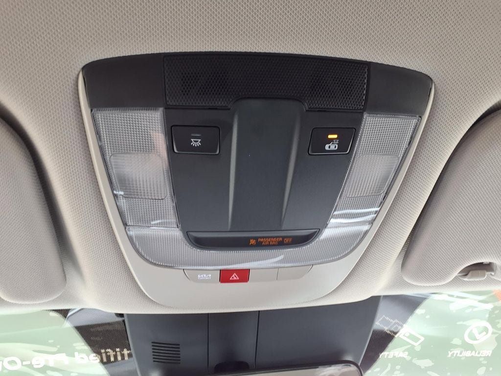 Used 2026 Kia Sorento LX FWD image 26
