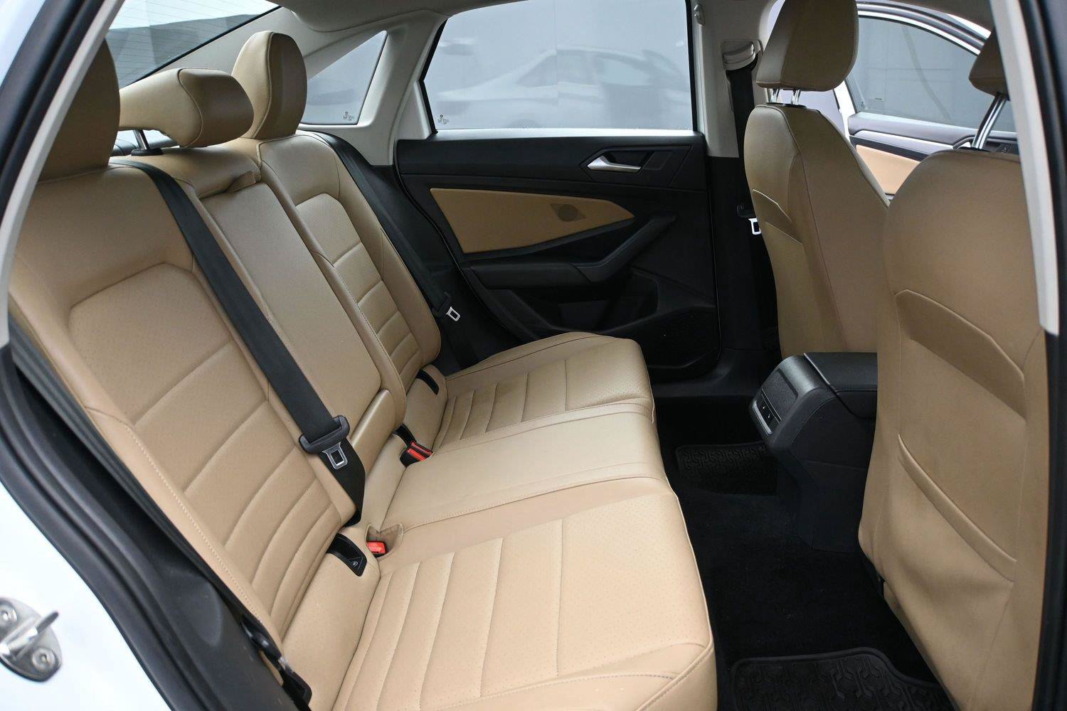 Used 2021 Volkswagen Jetta SE w/ SE Cold Weather Package FWD image 18