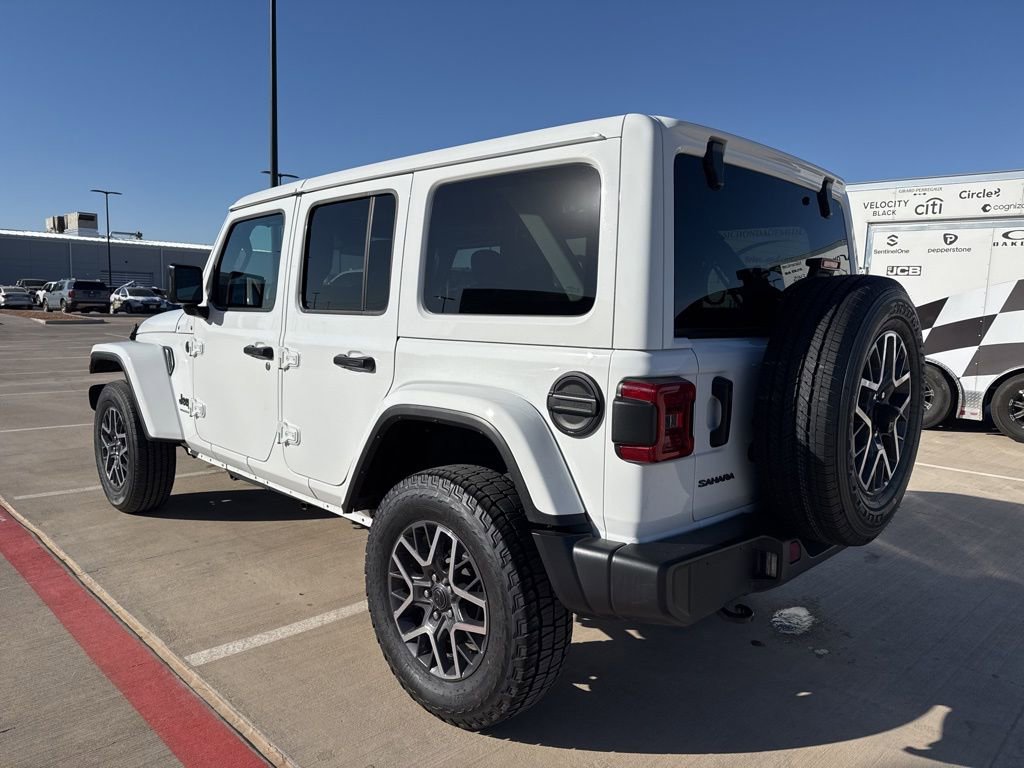 Used 2025 Jeep Wrangler Sahara image 3