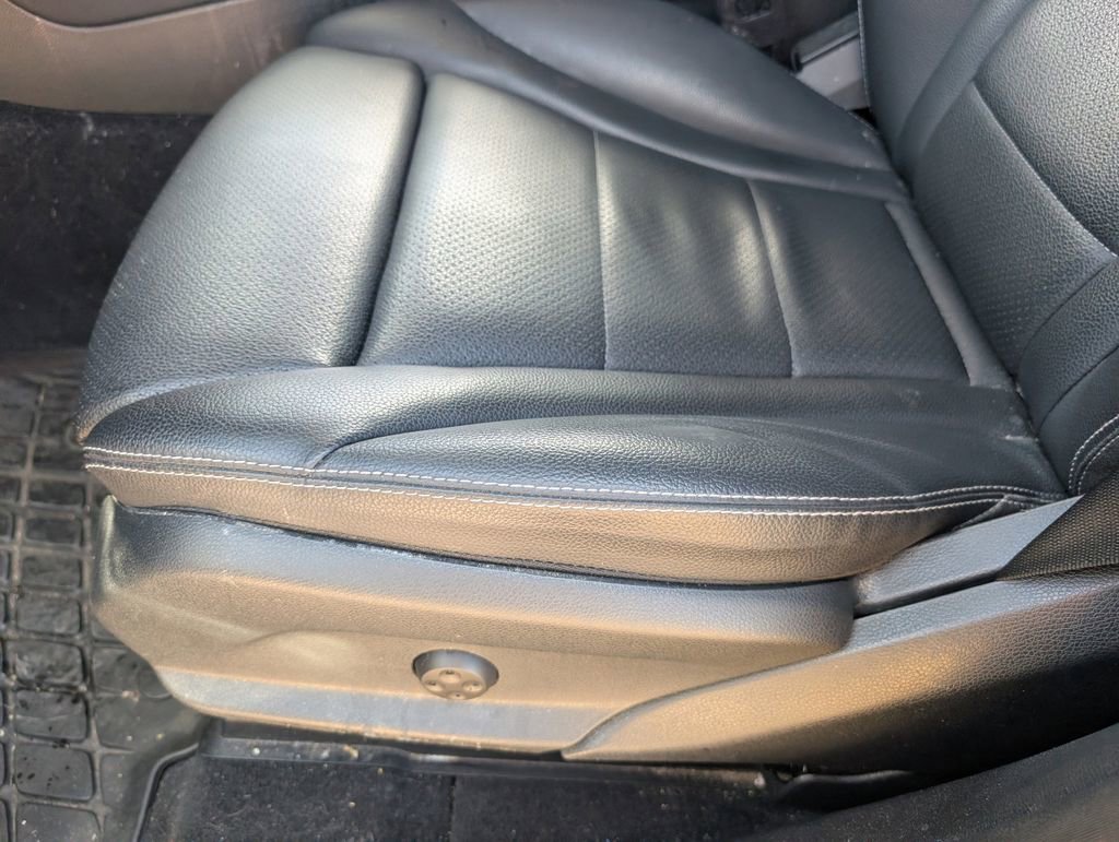 Used 2022 Mercedes-Benz GLC 300 4MATIC image 18