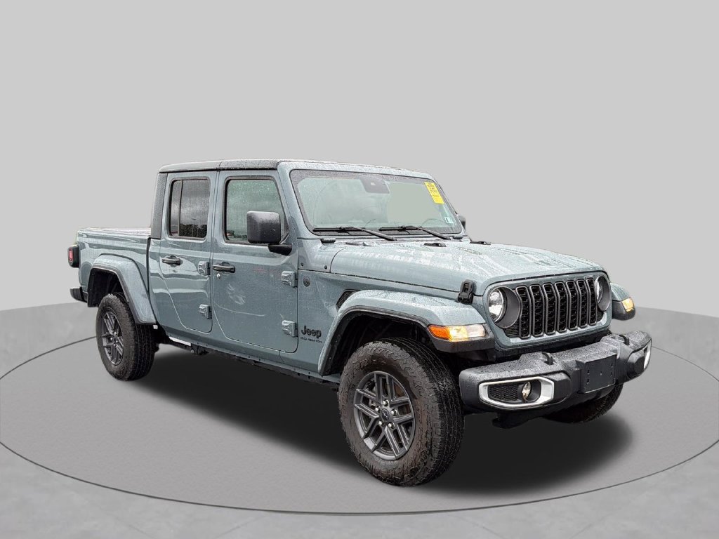 Used 2024 Jeep Gladiator Sport w/ Dual Top Group AWD/4WD 360° Tour