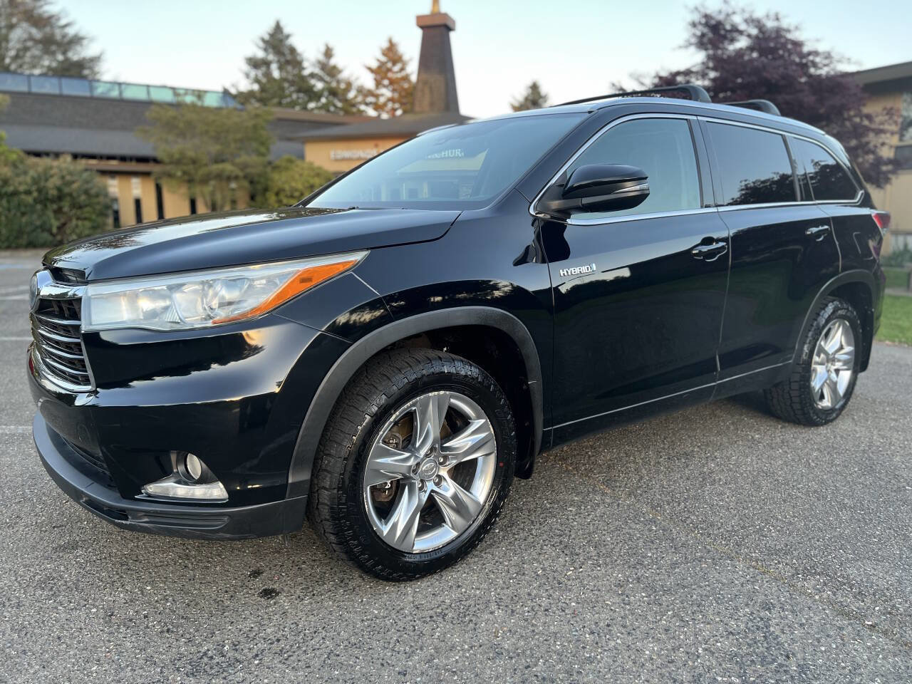 Used 2014 Toyota Highlander Limited Platinum AWD/4WD image 9