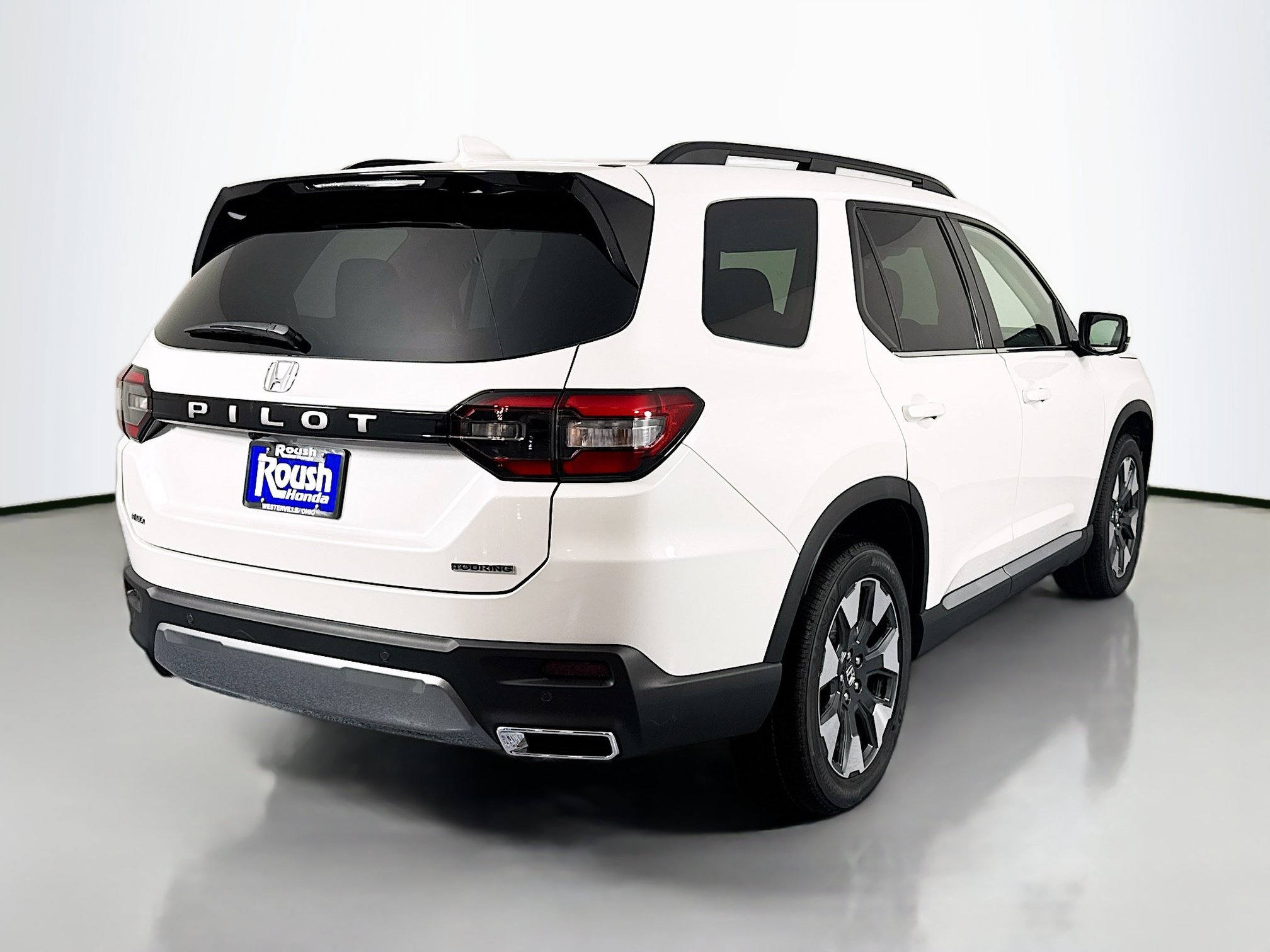 New 2026 Honda Pilot Touring image 5