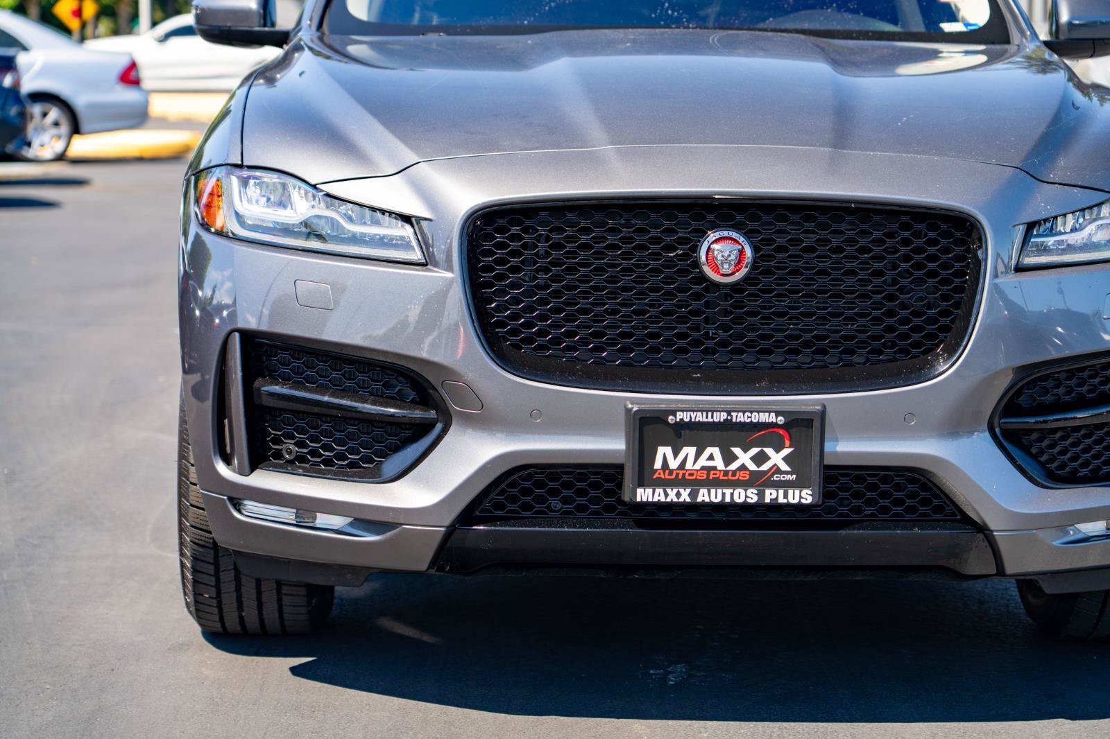 Used 2018 Jaguar F-PACE R-Sport AWD/4WD image 6