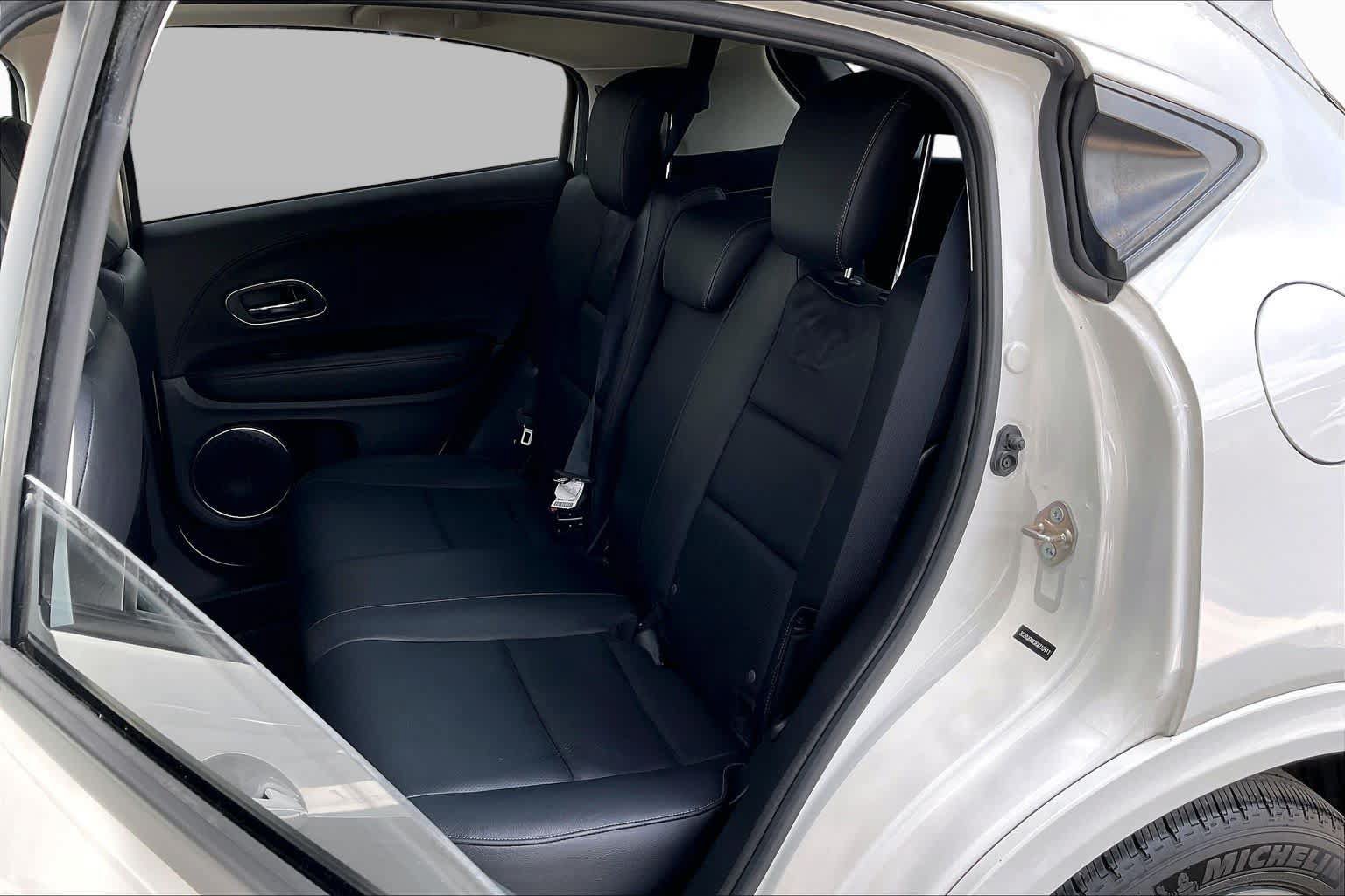 Used 2019 Honda HR-V Touring image 21