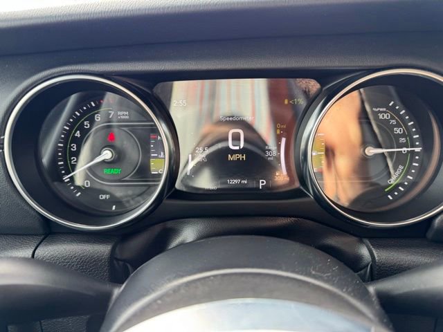 Certified 2022 Jeep Wrangler Unlimited Sahara w/ Cold Weather Group image 30