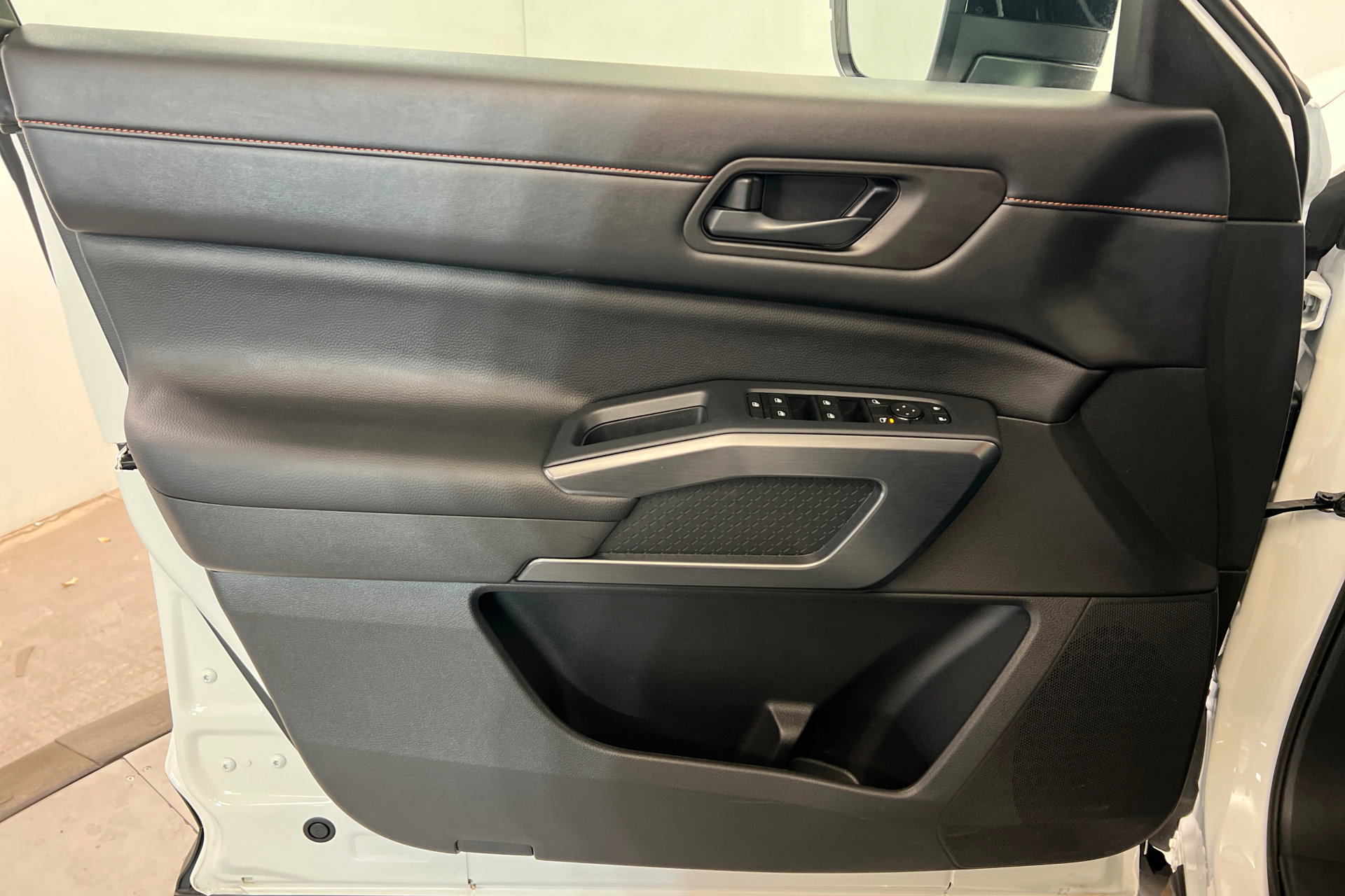 Used 2024 Nissan Pathfinder Rock Creek image 15