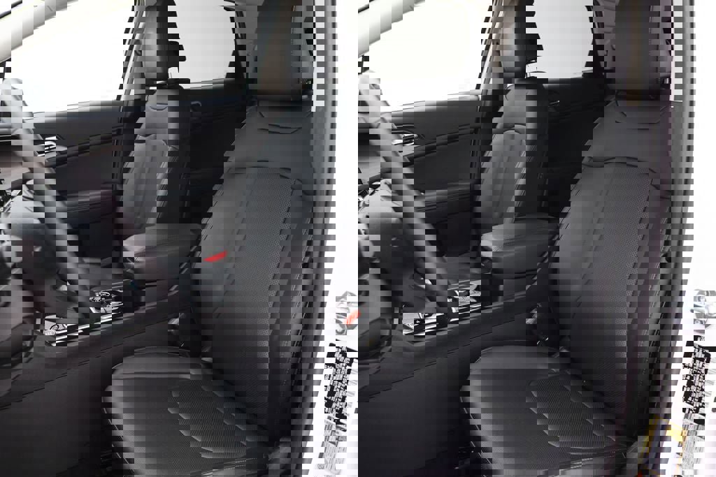 Used 2023 Kia Sportage EX image 16