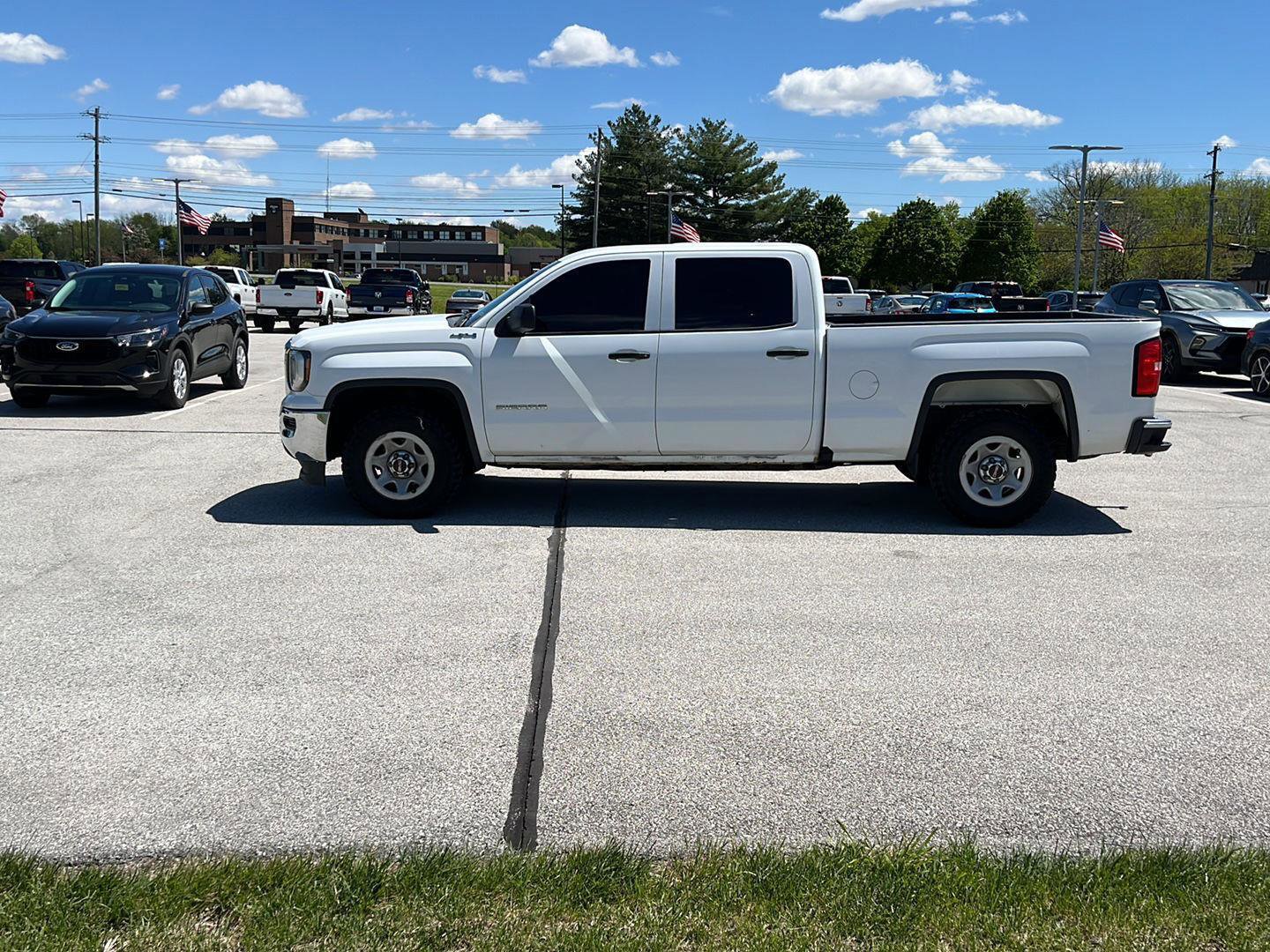 Used 2018 GMC Sierra 1500 4x4 Crew Cab image 2