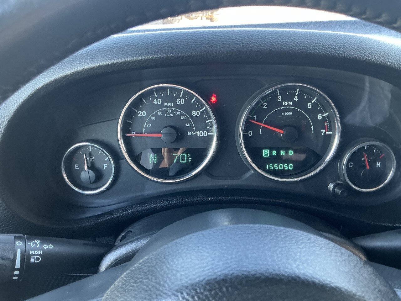 Used 2014 Jeep Wrangler Unlimited Sahara w/ Connectivity Group AWD/4WD image 21