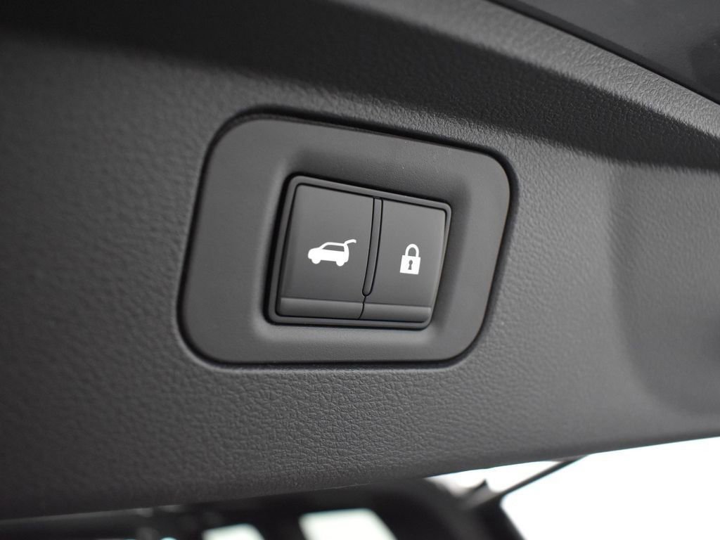 New 2025 Nissan Armada SL w/ Convenience Package image 36