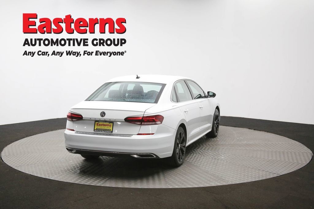 Used 2022 Volkswagen Passat 2.0T SE image 37