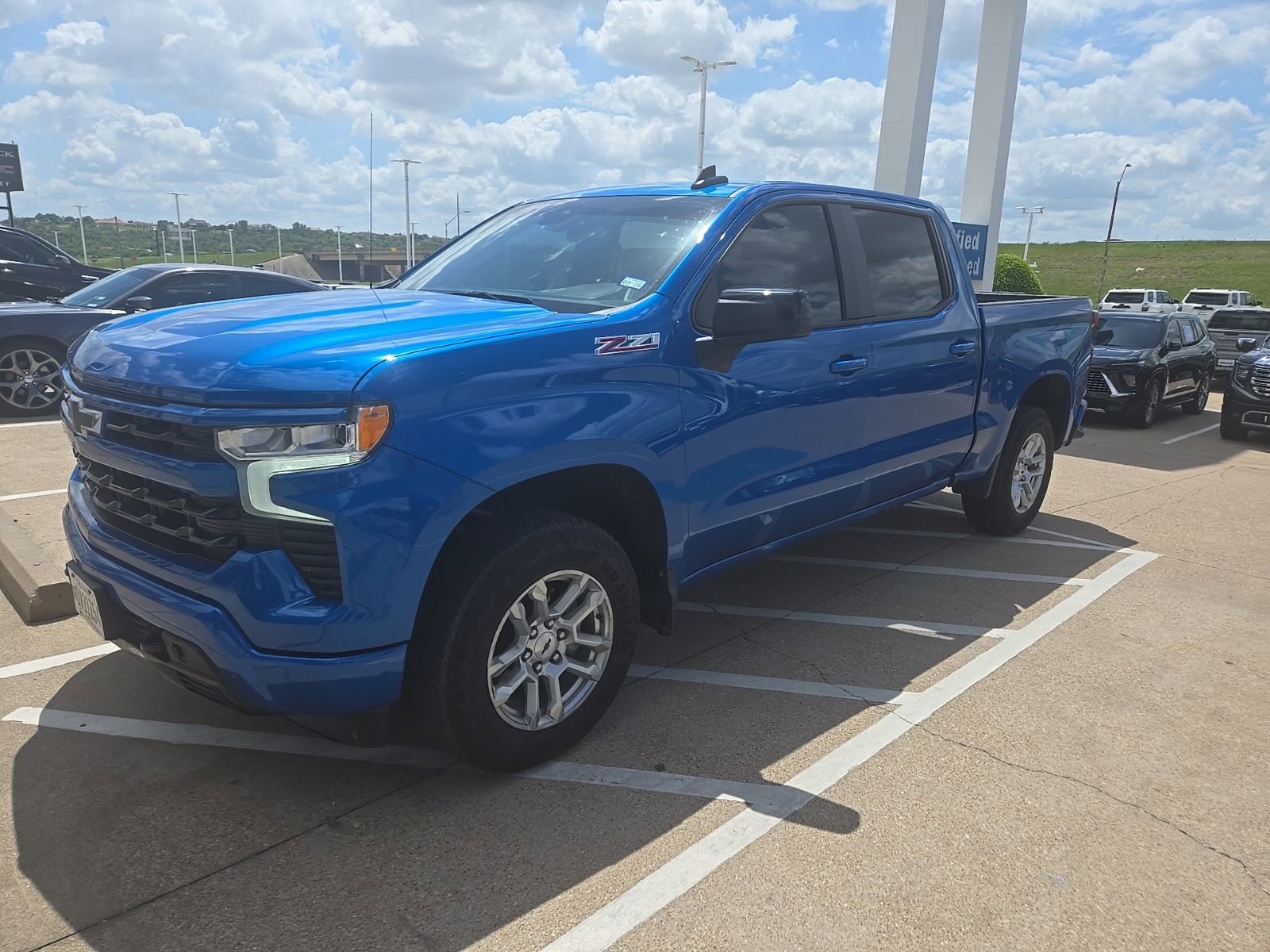 Used 2024 Chevrolet Silverado 1500 RST w/ Z71 Off-Road Package image 1
