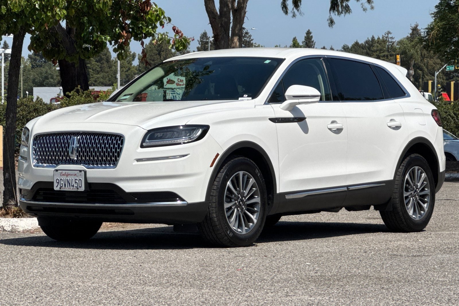 Certified 2023 Lincoln Nautilus AWD image 8