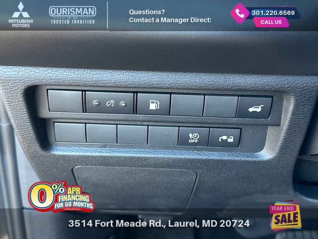 New 2025 Mitsubishi Outlander SE image 33
