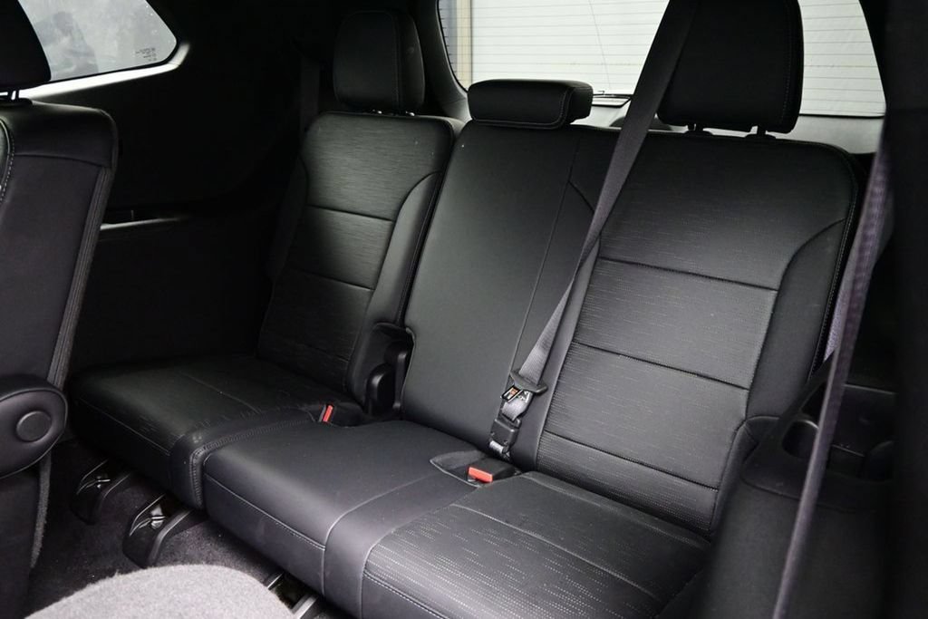 Used 2025 Buick Enclave Sport Touring FWD image 42