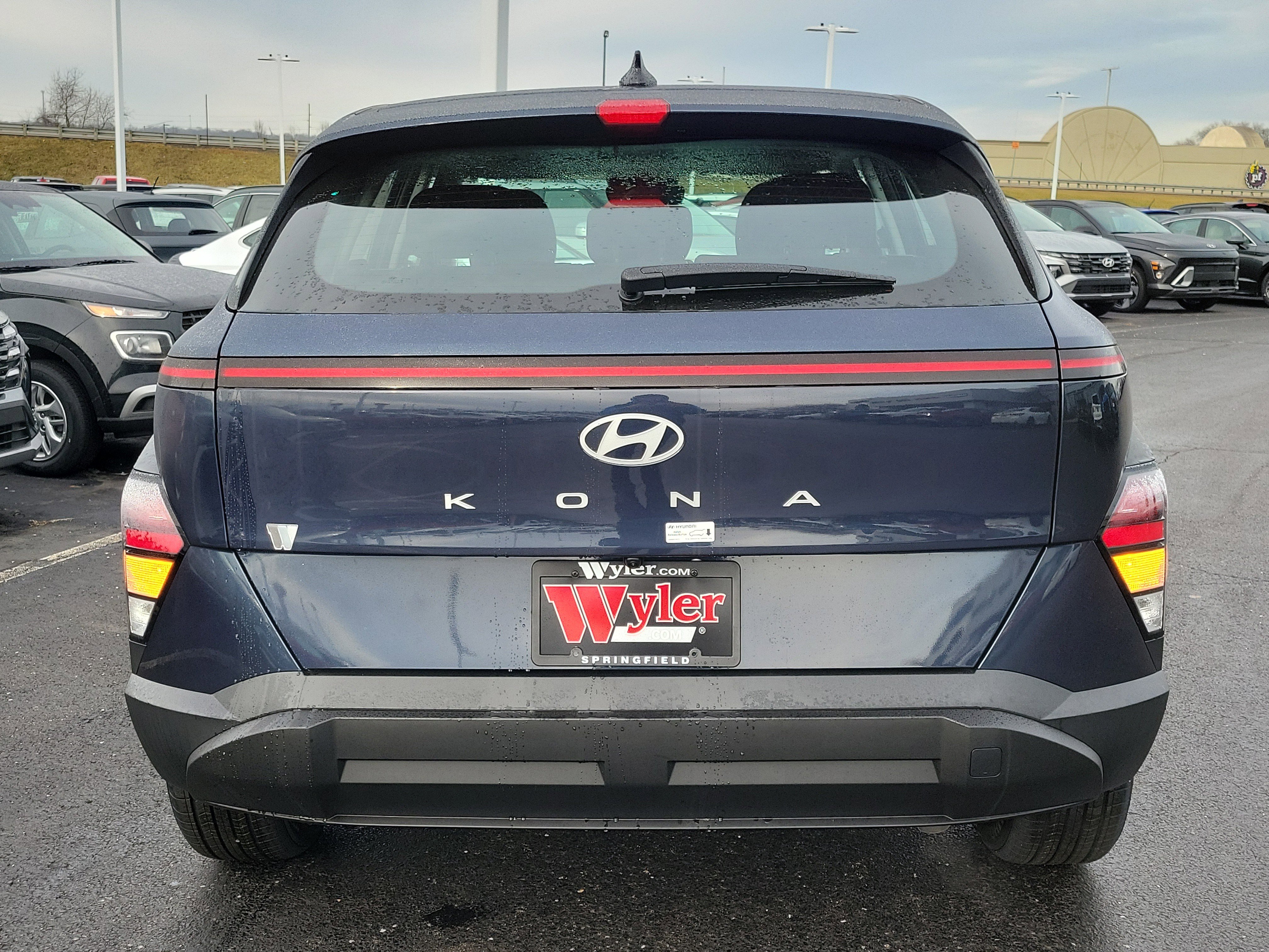 New 2026 Hyundai Kona SE image 4