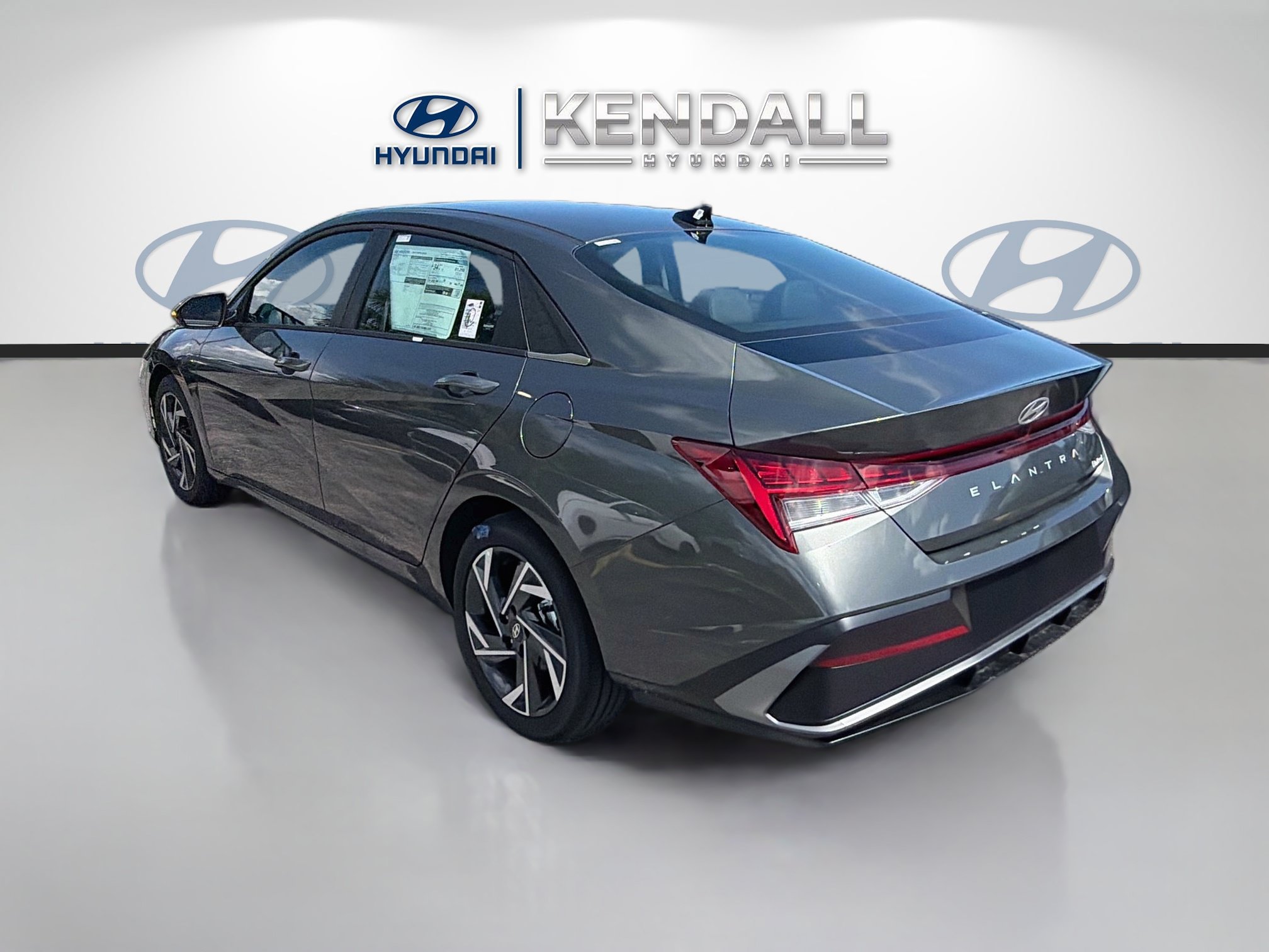 New 2026 Hyundai Elantra Limited FWD image 4