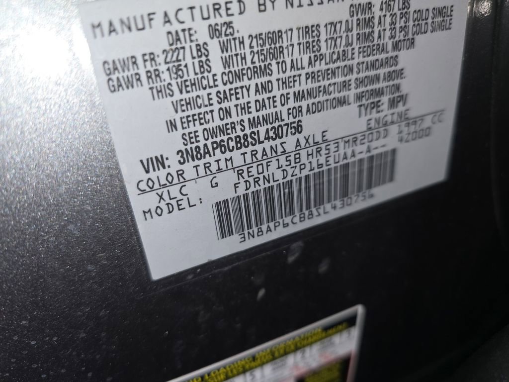 Used 2025 Nissan Kicks SV w/ SV Premium Package image 14