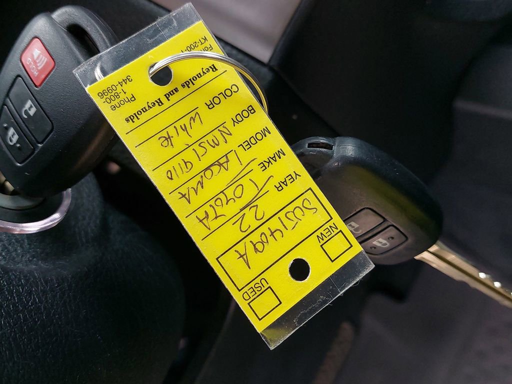 Used 2022 Toyota Tacoma SR image 34