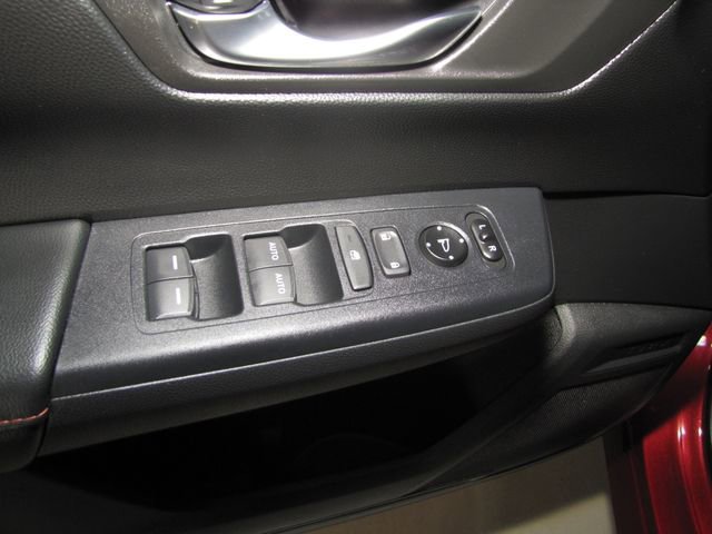 Certified 2025 Honda CR-V Sport image 11