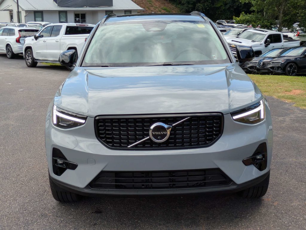 New 2026 Volvo XC40 B5 Ultra AWD/4WD image 9
