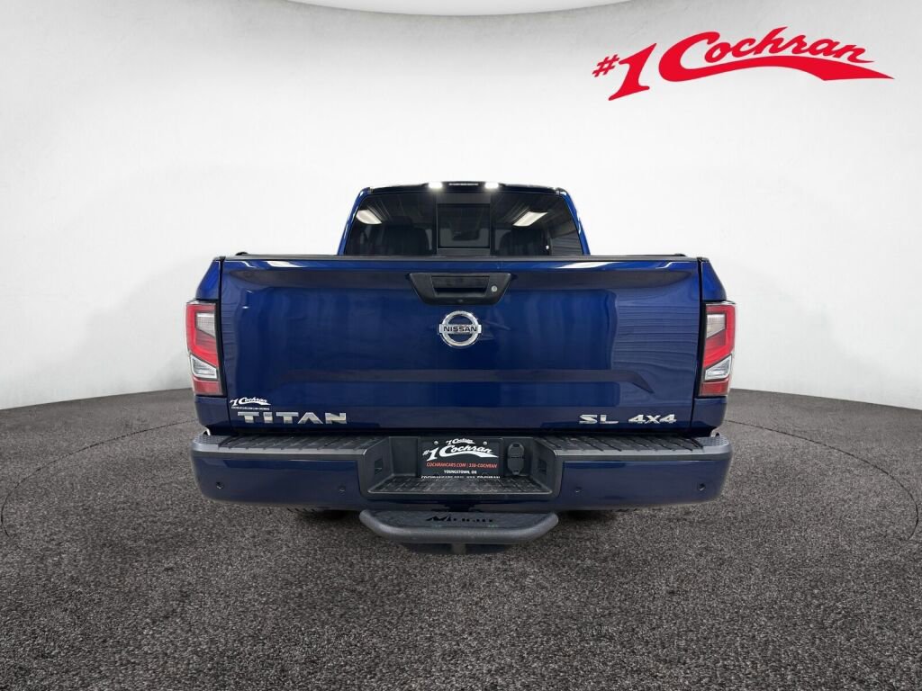 Used 2021 Nissan Titan SL w/ Moonroof Package image 23
