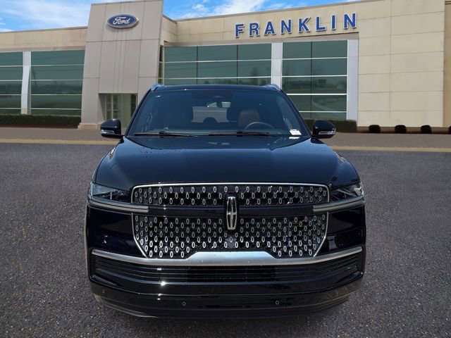 New 2026 Lincoln Navigator L Reserve AWD/4WD image 2