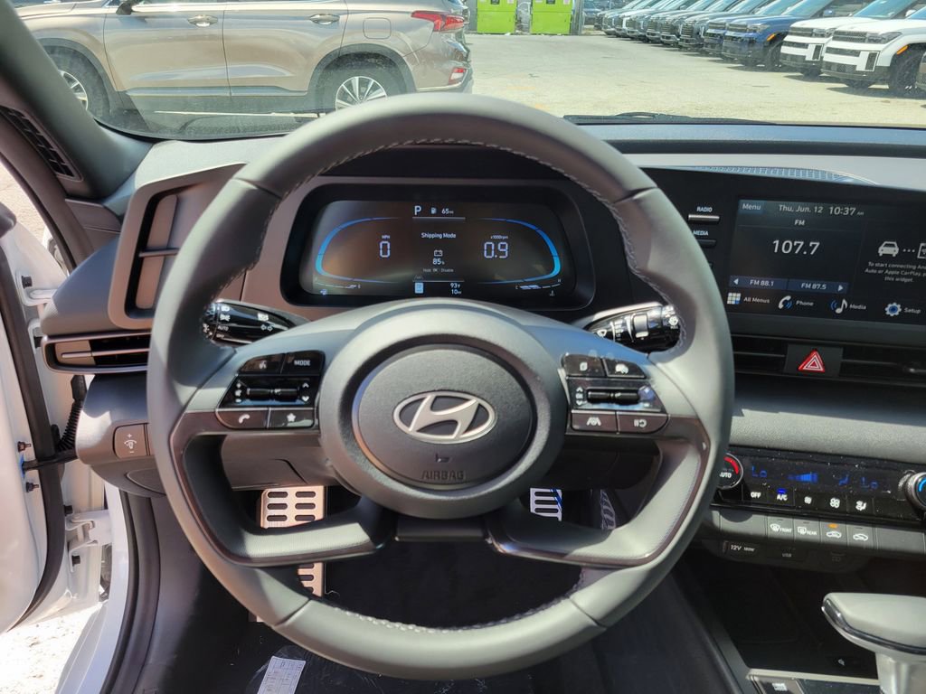 Certified 2025 Hyundai Elantra Sport image 12