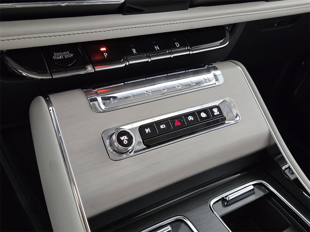 New 2025 Lincoln Aviator Reserve image 14